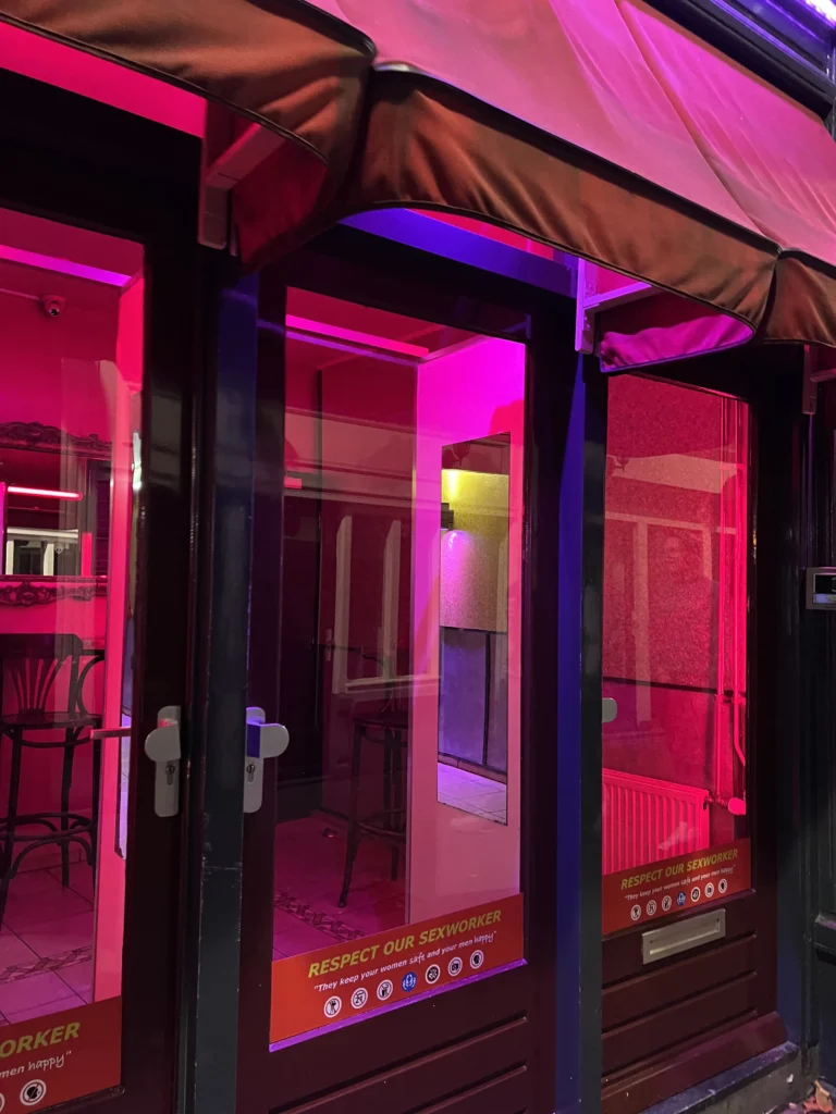 Экскурсия по вечернему Амстердаму 18+