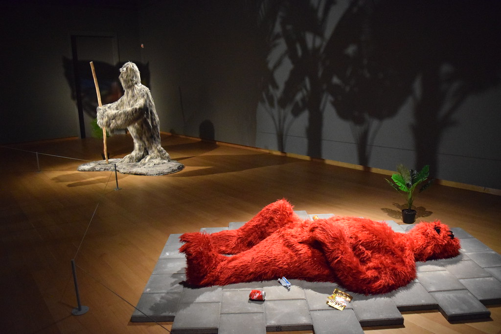 Экспонаты в Музеее современного искусства Stedelijk, Амстердам