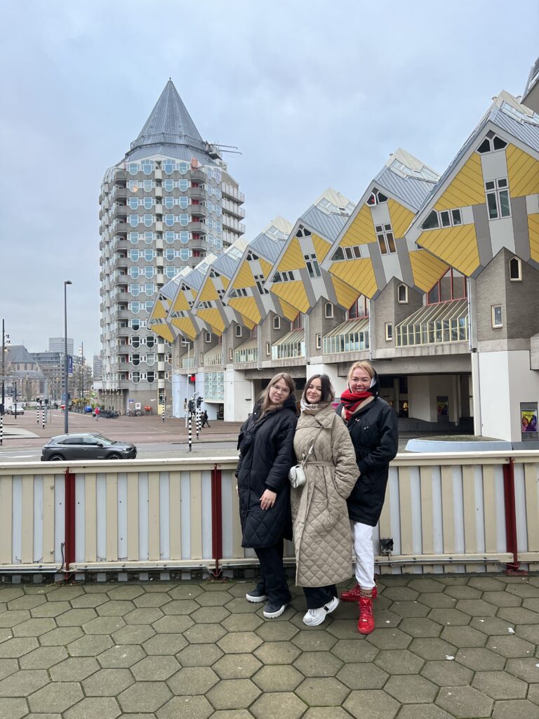 Екскурсія в Гаагу та Роттердам два міста за один день